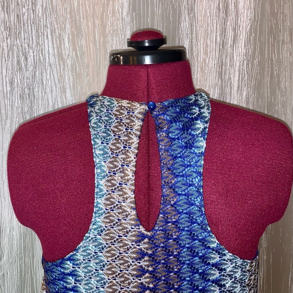 Unique Lace halter handmade ombre blouse - Picture 3 of 5